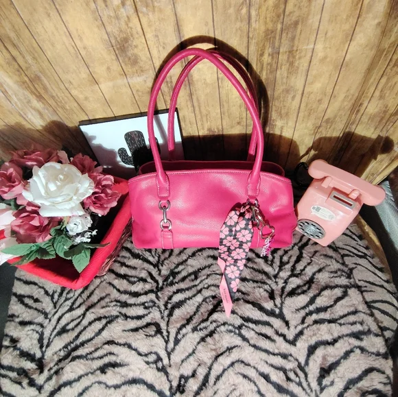 Pink Craft And Borrow Purse With A Katespade Scarf And Betsy Johnson Keychain - Picture 2 of 7